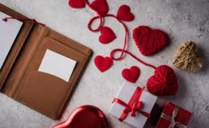 The Appeal and Uniqueness of Leather in Personalised Gifts