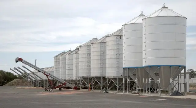 Why the Composition Material of Your Water Tanks Matter